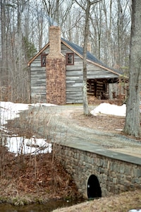 The Log Home - Stevenson Ridge 