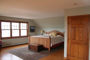 3rd Floor master bedroom with panoramic ocean views