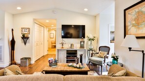 Unit Is Over 800 Square Feet. It Has A Very Open Feel