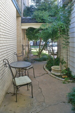 Lovely seating area with fountain