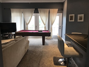 Spielezimmer