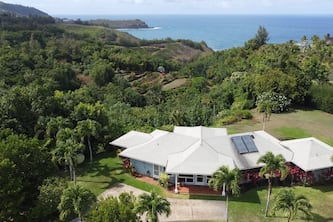 Privacy, Beach, Hot Tub and Ocean Views. TVNC#4284