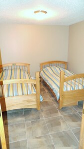 Luxury Vacation Rental in the Heart of North Conway, NH     CALL (978) 815-3778