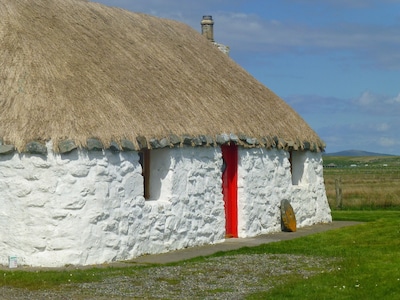 Welcome to our romantic, traditional thatched blackhouse; an ideal retreat