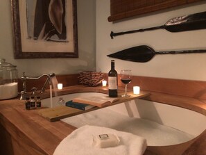 Master bath cozy soaker tub big enough for 2