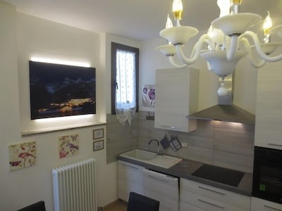 Luxus-Suite Molveno CENTER - WHITE MODERNES DESIGN MÖBEL