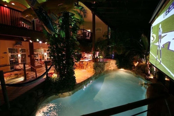 Tropical Room w Grotto-Disco-25' Cinema-MORE!!