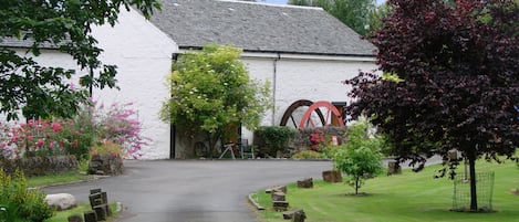 Lorn Mill, Lui Cottage