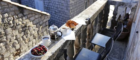 Breakfast on the Balcony