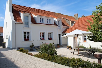 Comfortable house with garden near the beach of Cap Gris Nez, 6km from Wissant