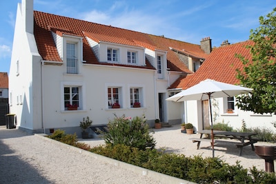 Cómoda casa con jardín cerca de la playa de Cap Gris Nez, a 6 km de Wissant