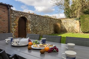 The Old Butcher's Shop, Docking: The enclosed back garden