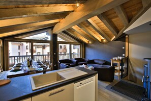 Open Plan Living/Dining Room 