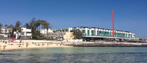 Modern apt on the beach...