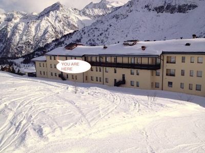 Passo Del Tonale: Nice apartment in Tonale with direct access to the sky slopes
