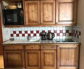 Kitchen area
