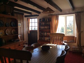 large living kitchen