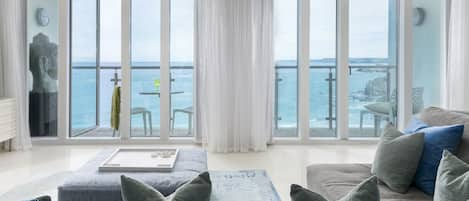 Wall of windows for amazing uninterrupted sea and beach views 