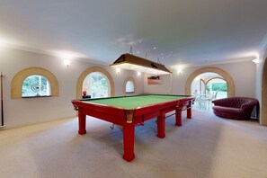 Snooker room