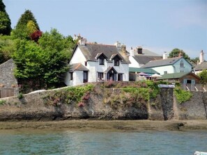 Cliff Cottage