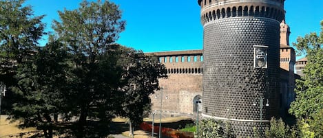 Castello Sforzesco e parco Sempione.