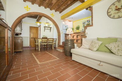 Tognazzi Holiday House - Casa Giglio - Medieval village of Certaldo Alto