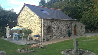 Detached Cottage With Heated Pool
