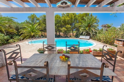 Villa mit Garten und privatem Pool