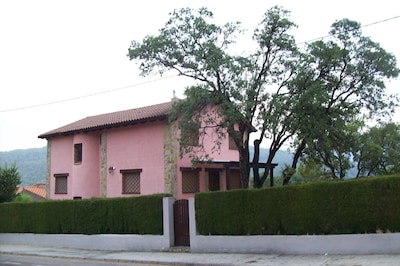 Casa con piscina, cerca del mar en la montaña, parque natural de la Serra Espada