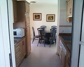 Kitchen (from utility room)