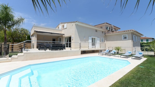 Façade piscine 1