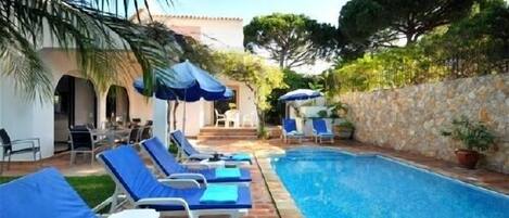 Dunas Douradas Villa. Sleeps 6. Private Pool. WiFi. F236 - 1