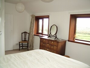 Master bedroom with Easterly outlook