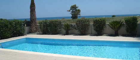 Pool and sea view