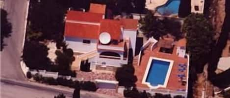 Birdseye view of villa