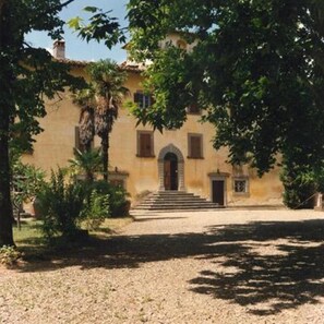 Façade