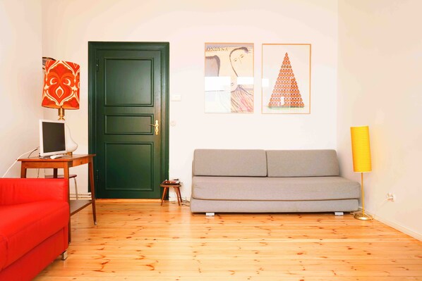 Danish design sofa and vintage lamps.
