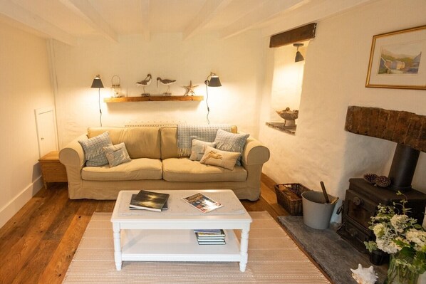 Bespoke mood lighting to fit the time of day...