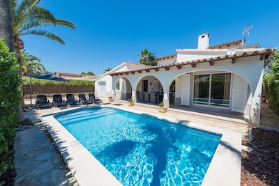 Villa With Private Pool,Port Alcudia,airport transfer included in prices