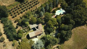 veduta con drone
VILLA FLAMINIO IS WAITING FOR YOU