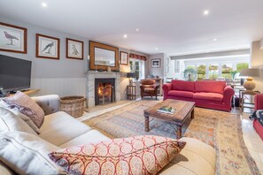 Ground floor: Sitting room with open fire