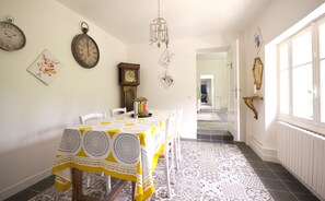 dining room