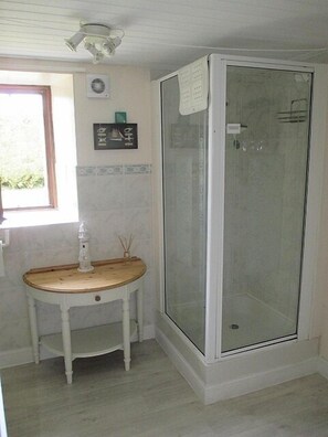 Ground Floor Shower Room