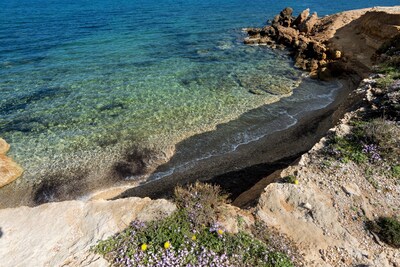 Εξοχικό σπίτι κοντά στο αεροδρόμιο και το λιμάνι