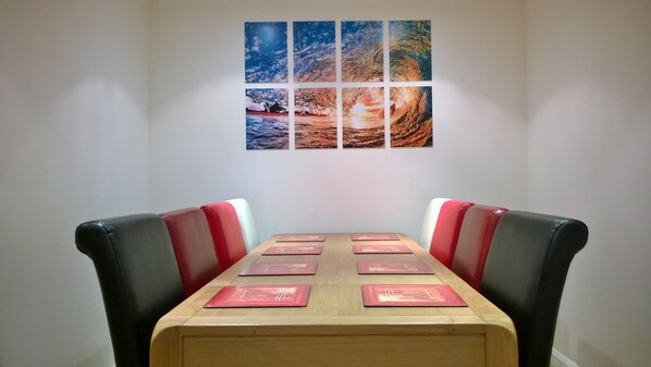 Kitchen dining area