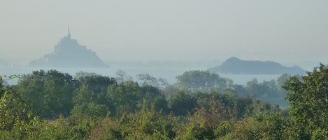 Superbe vue du gite au départ des traversées à pied