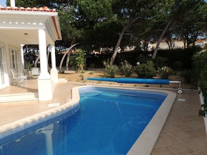 pool & Villa
