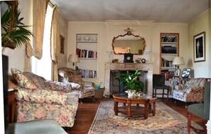 The Salon sitting room