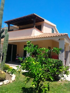 Villa Alessia, absolute relaxation just a few meters from the sea of Syracuse