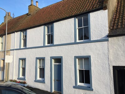 The Old Surgery - Two bedroom apartment in the picturesque village of Crail